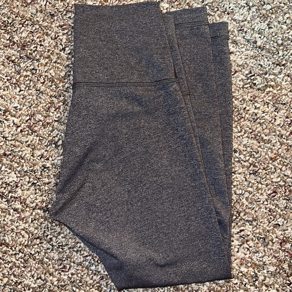 Lululemon 7/8 Gray Leggings Sz 4 - Picture 5 of 6